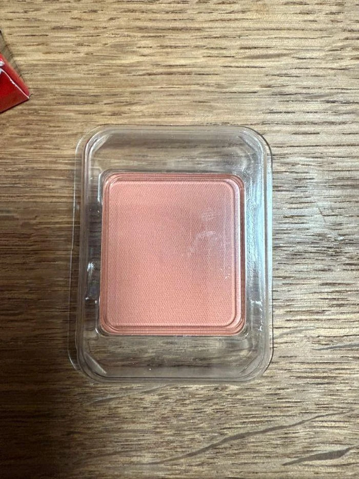 Boîtier rechargeable Make up for ever et Recharge fard à paupières impact intens – photo 4